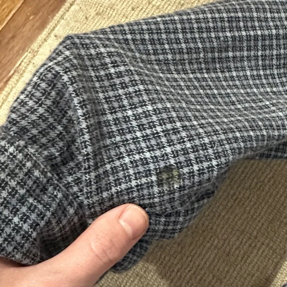 American Eagle Navy Plaid Hooded Flannel size Large - Picture 4 of 4